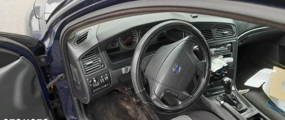 Volvo V70 cena 8900 przebieg: 411850, rok produkcji 2003 z Łazy małe 11